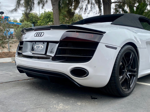 Audi R8 Gen-1 Carbon Fiber 3-Piece Duckbill Trunk Lip Spoiler for SPYDER Convertible ONLY!